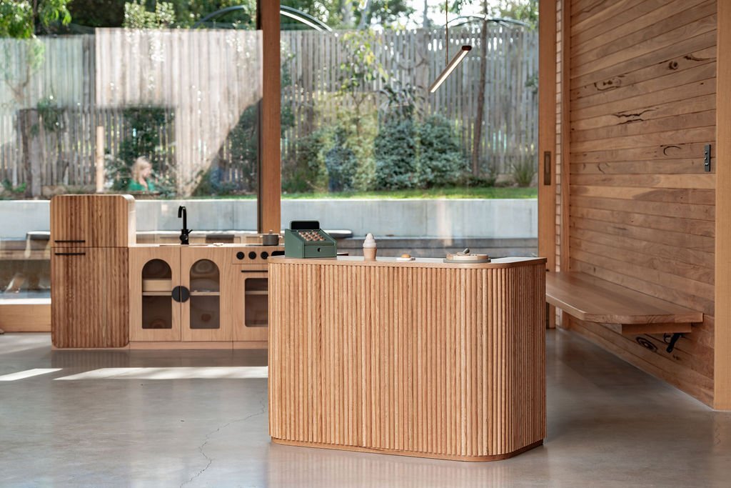 Fluted Market Stand