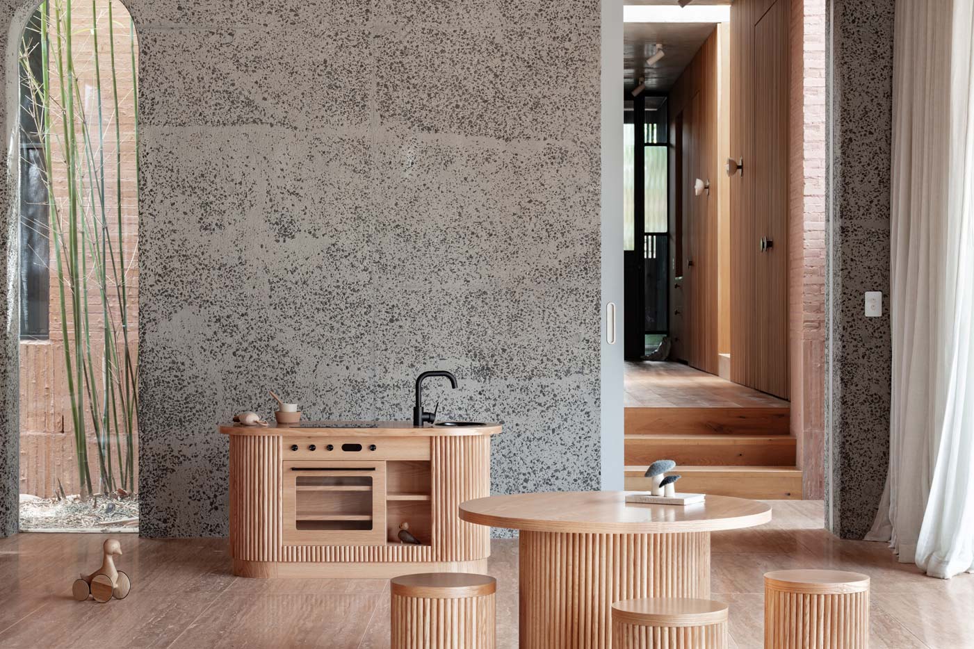 Fluted Oval Kitchen - Natural