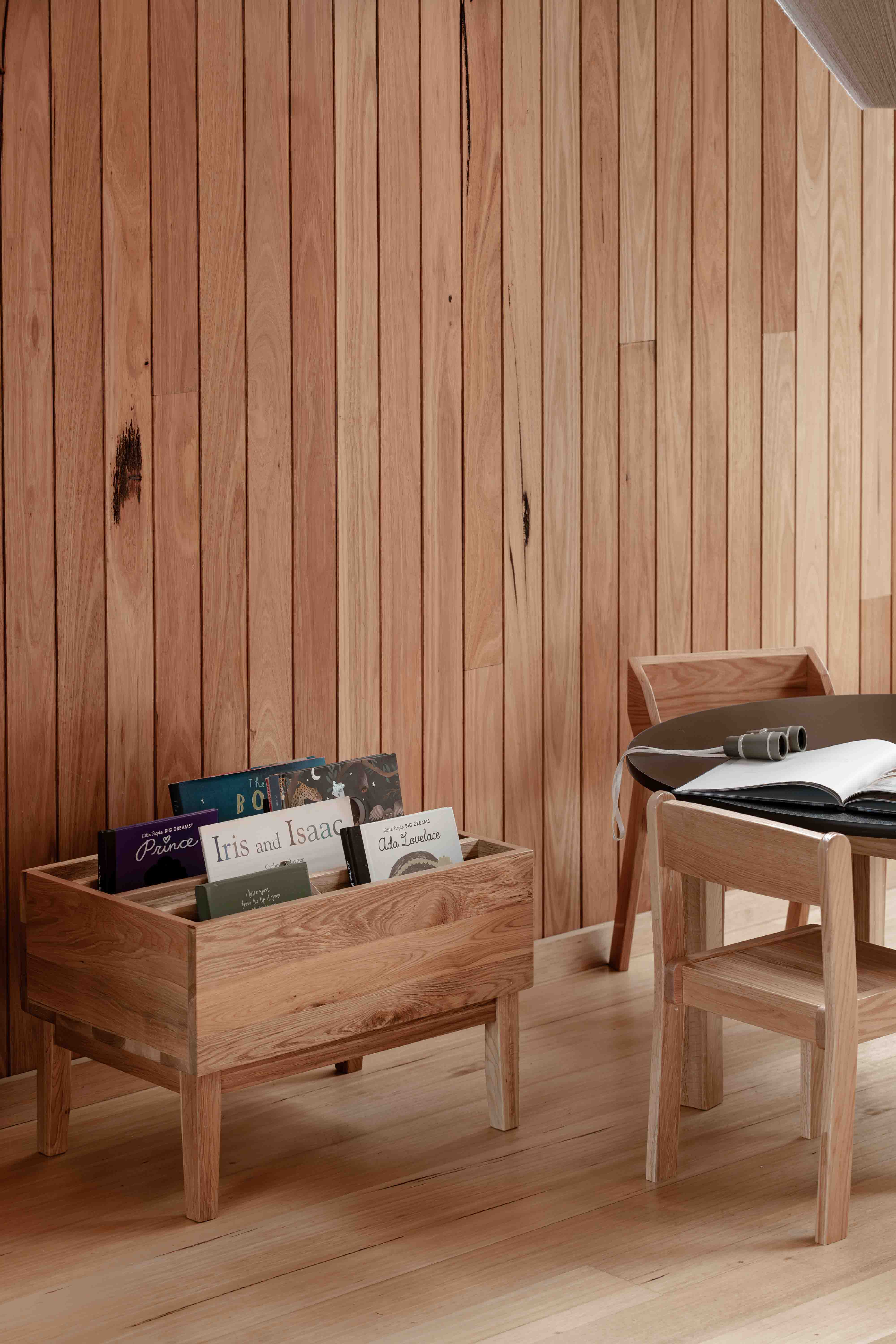 Book Stand Oak