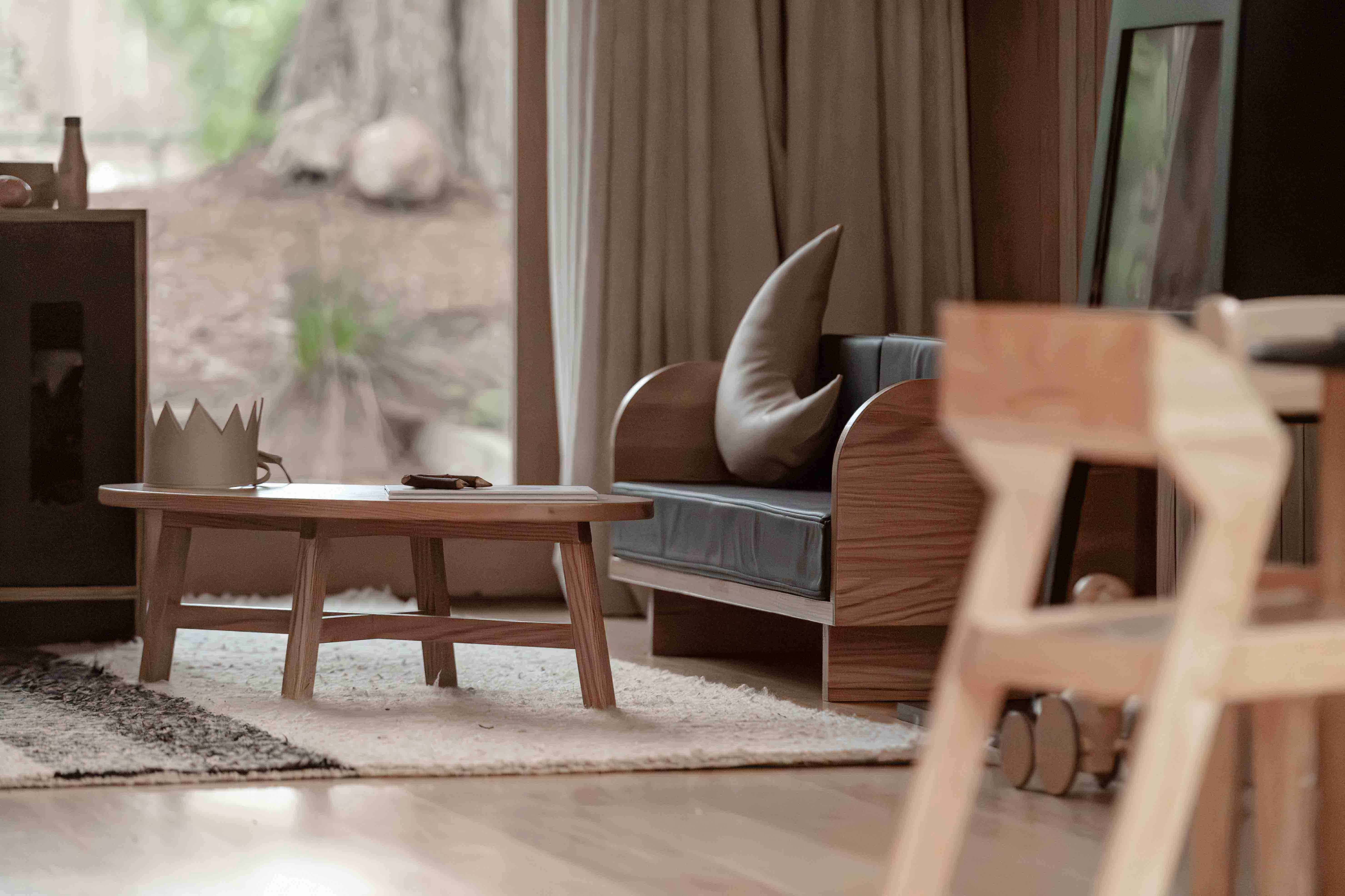 Oval Coffee Table