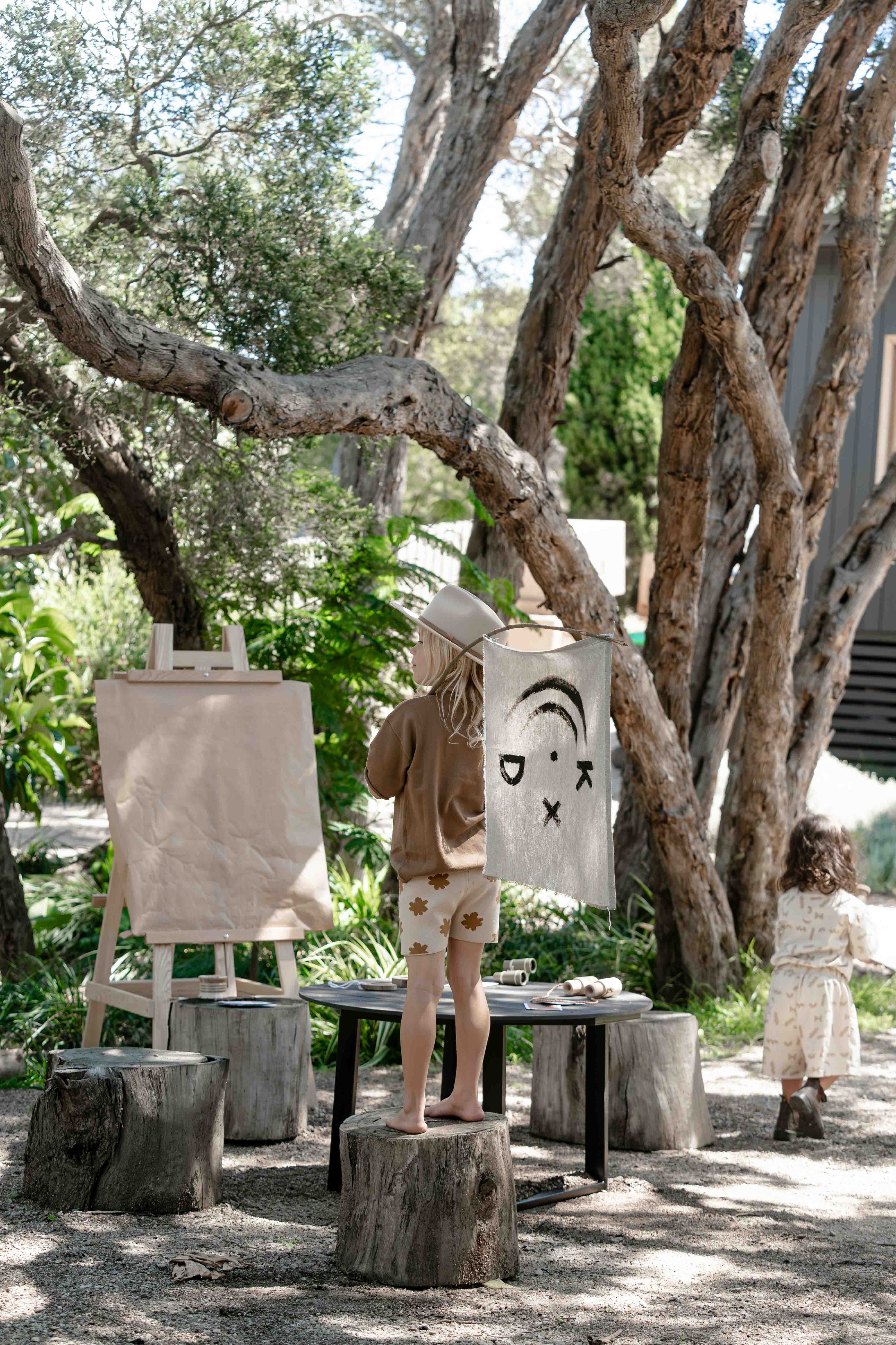 Easel Junior Ash