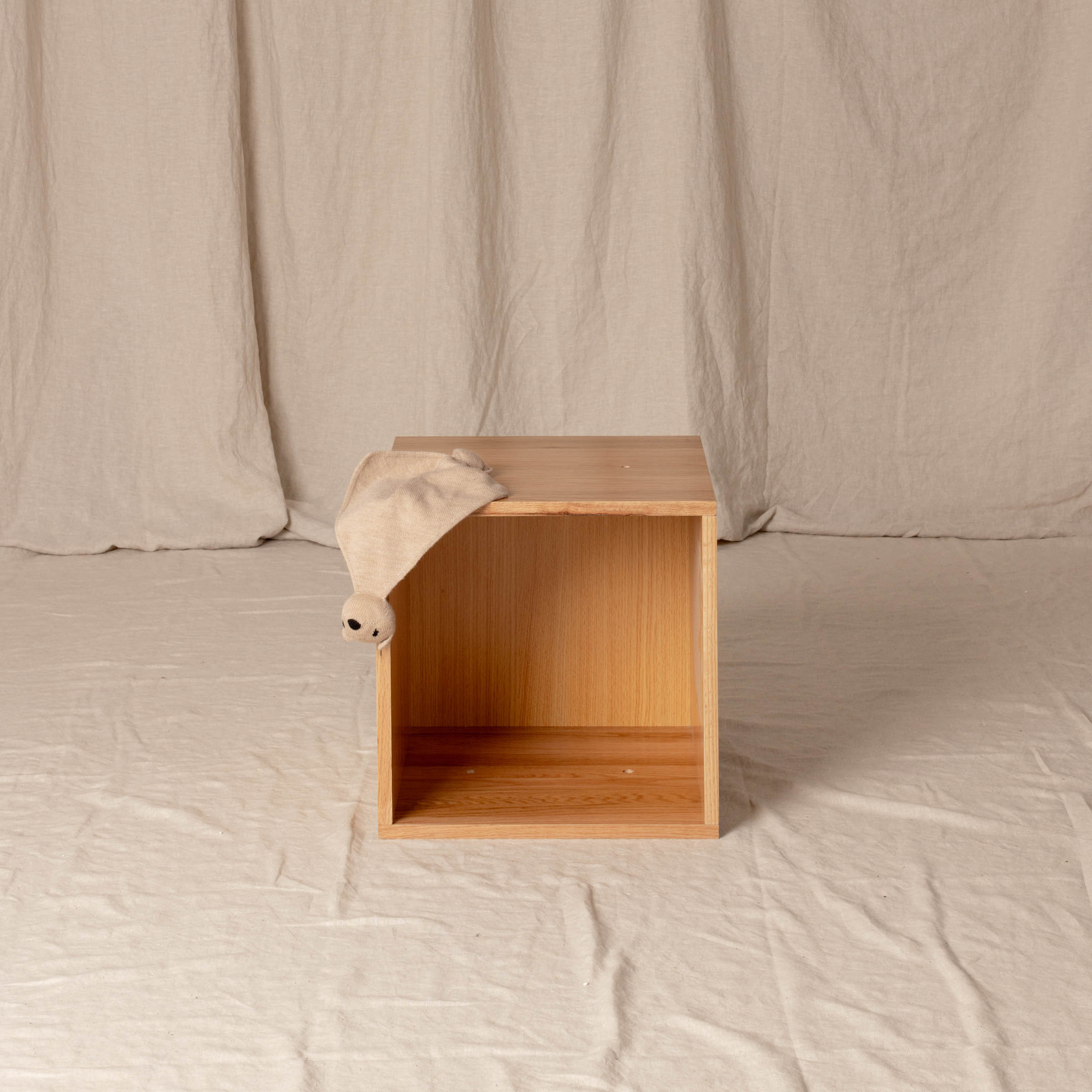 Square Cube, Oak