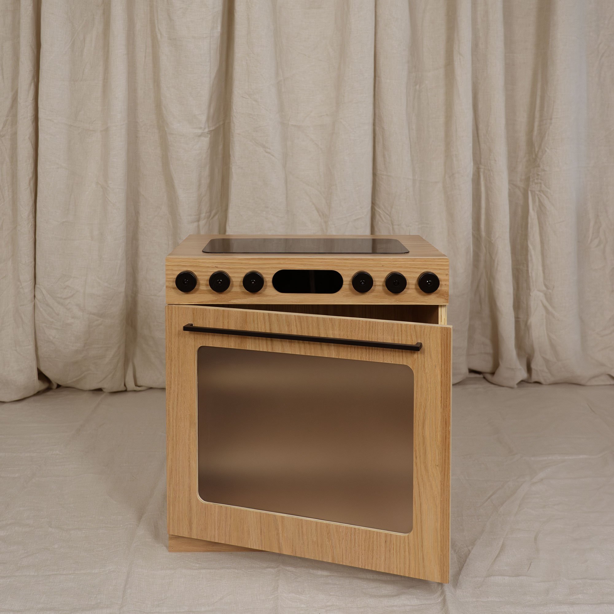 Oak Fluted Oven