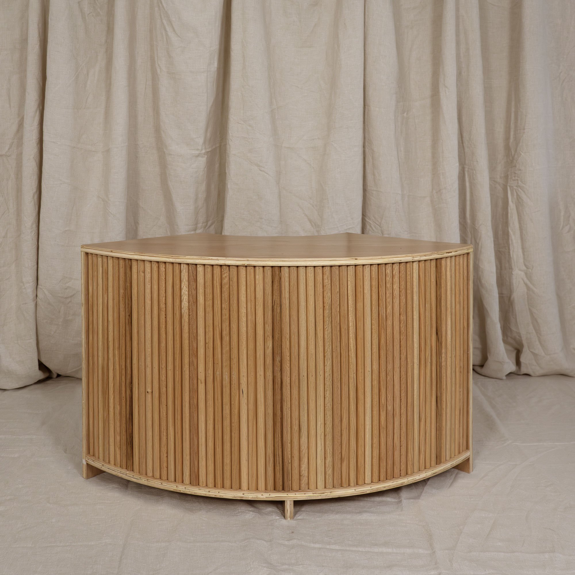 Oak Fluted Corner