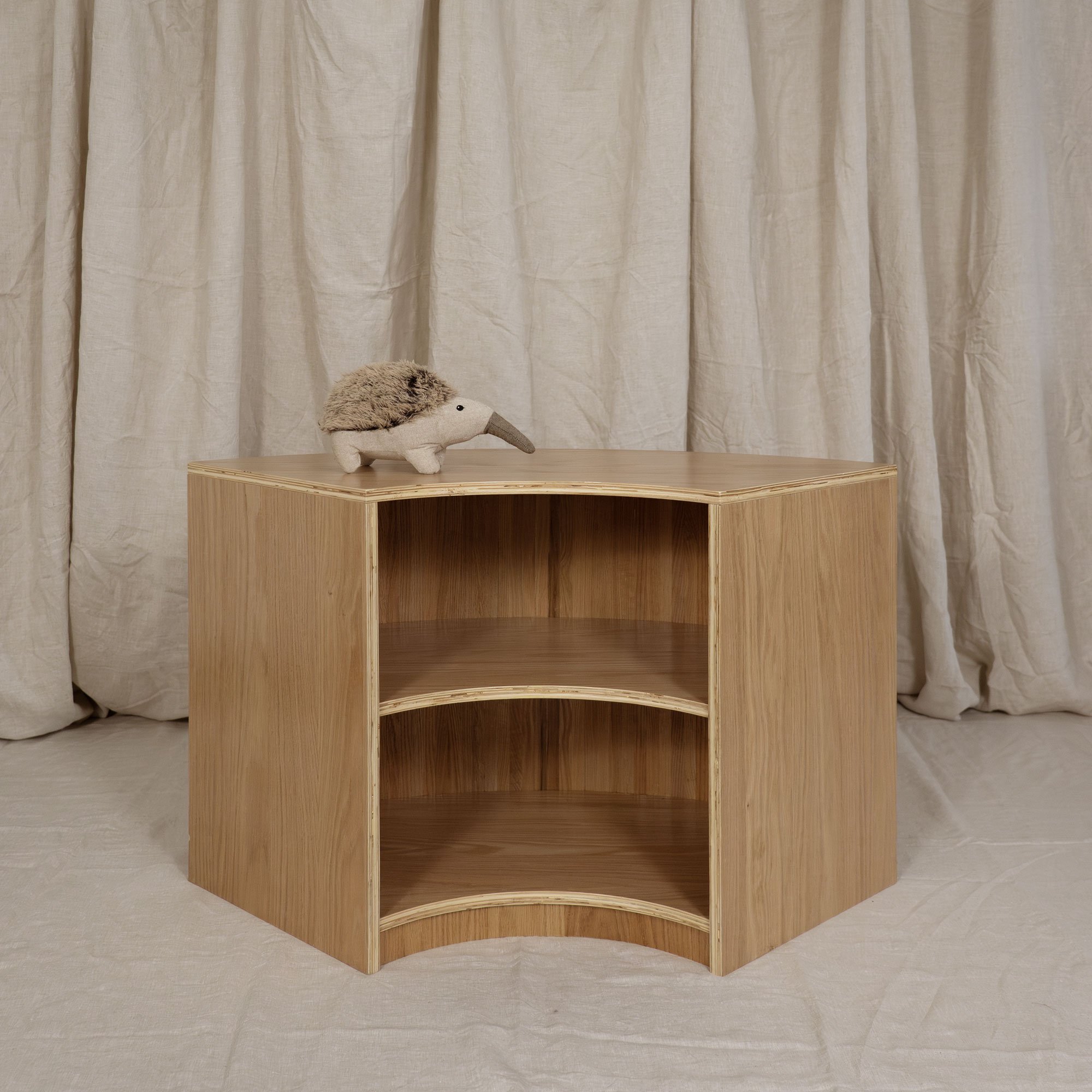 Oak Fluted Corner