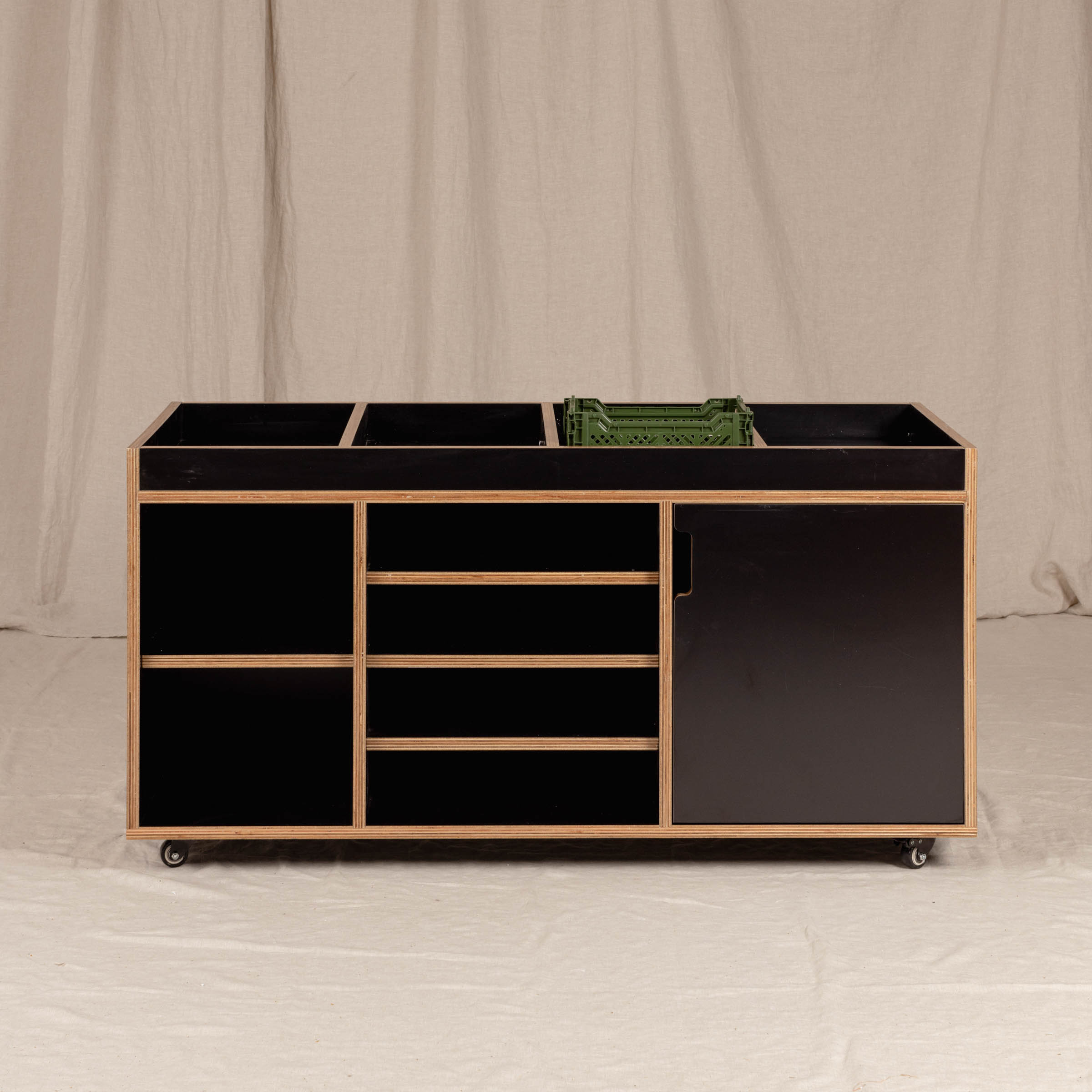 Storage Station Kinder, Black