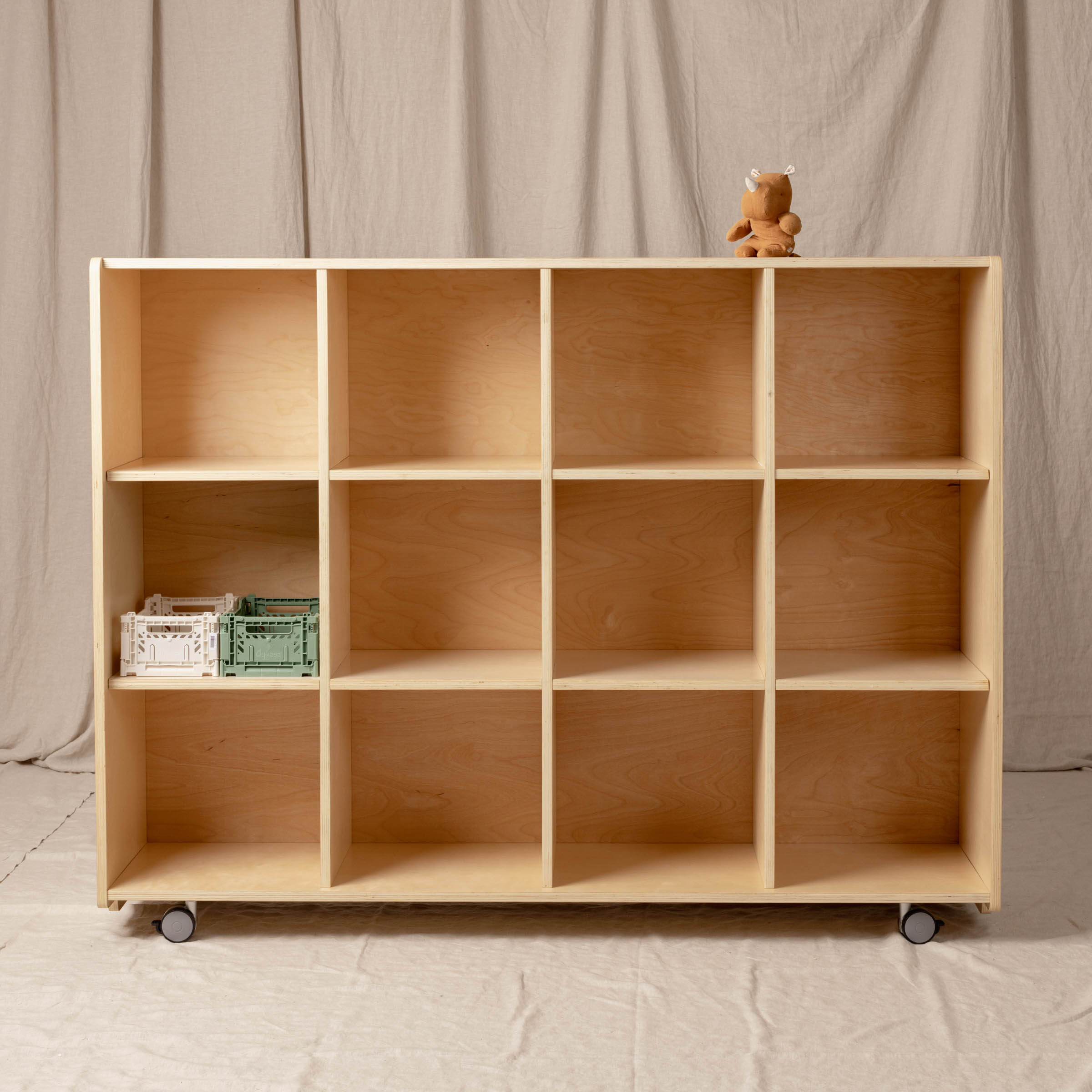 12 Hole Cubby, Natural