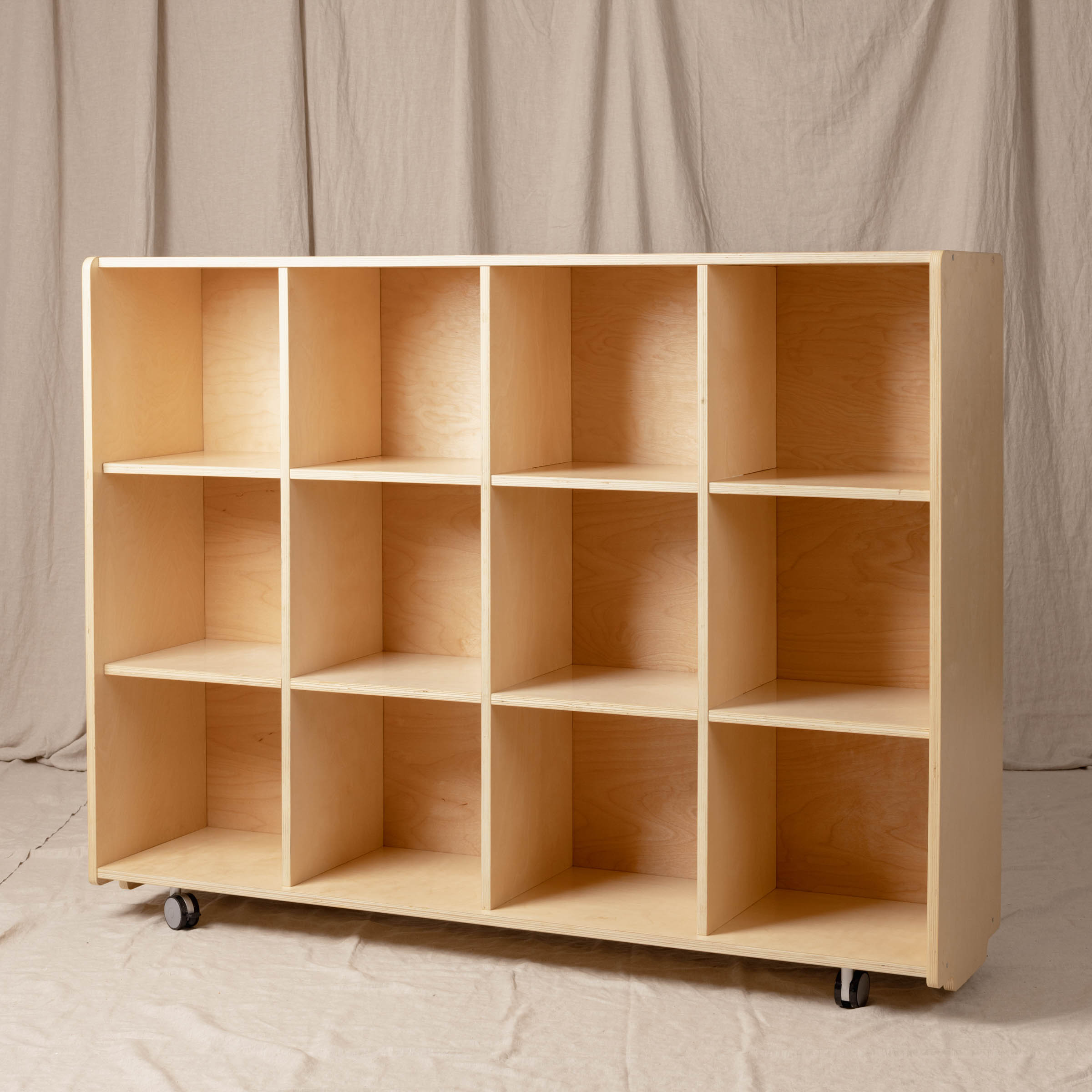 12 Hole Cubby, Natural